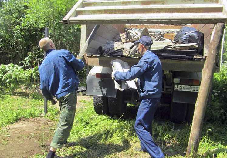 Вывезти строительный мусор с дачи по Красноярску